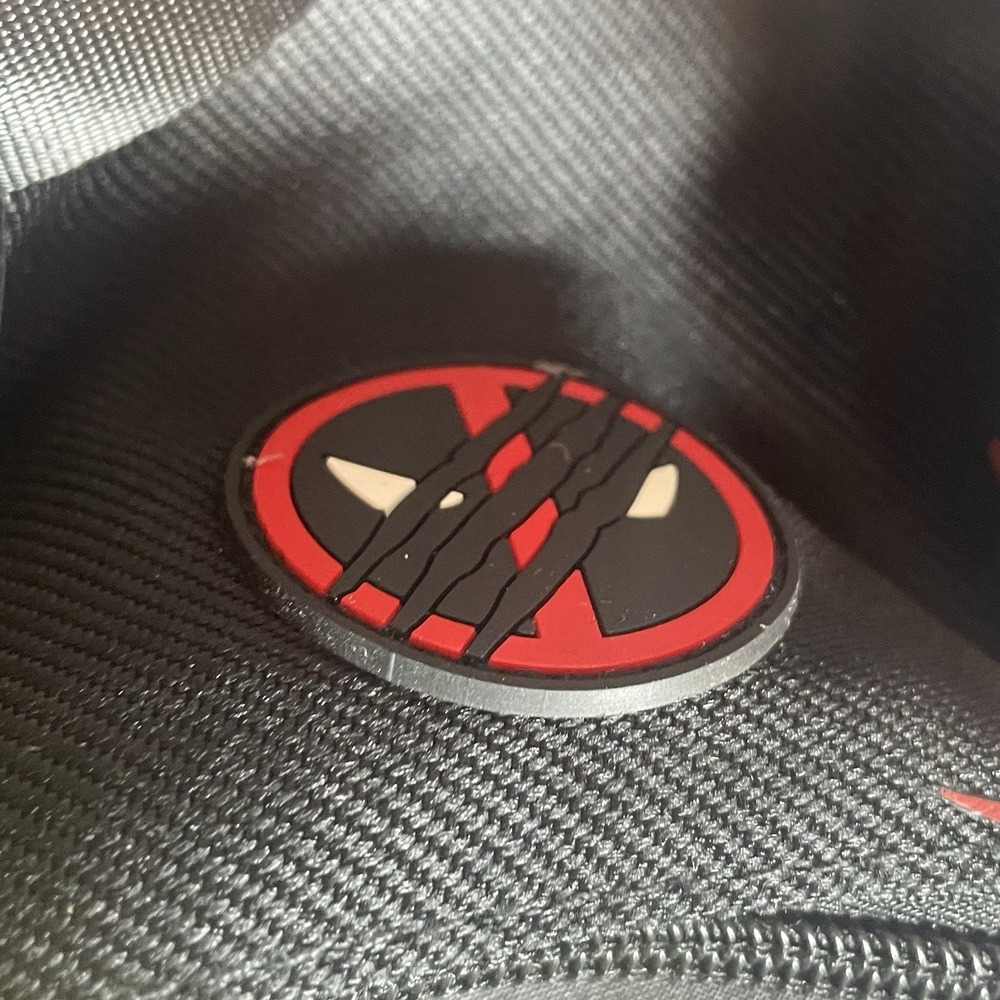 Marvel Deadpool & Wolverine Split Bioworld Backpa… - image 6